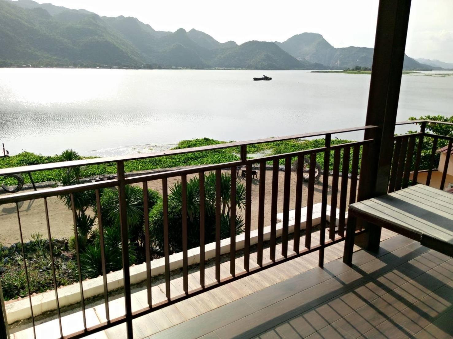 Monsane River Kwai Resort Kanchanaburi Bagian luar foto